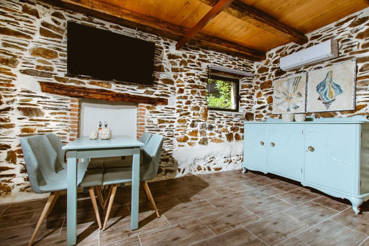 Traditional Apartments Elafos 엘라포니시 외부 사진